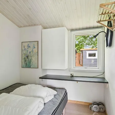 Semesterbostad Lovely Close To And Nature Yderby