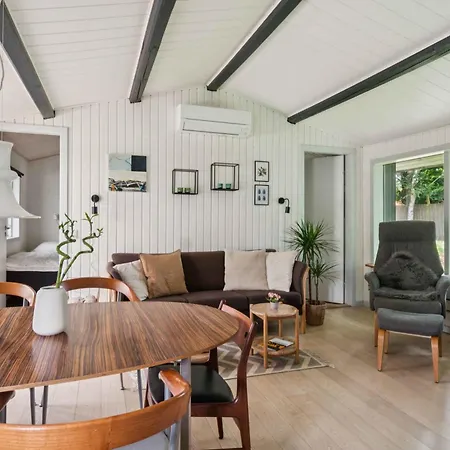 Lovely Close To And Nature Yderby