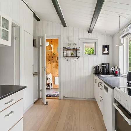 Lovely Close To And Nature * Yderby